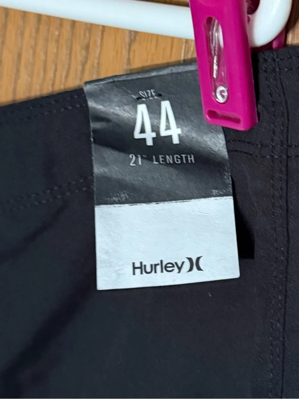 Hurley Men’s Black Solid Board Shorts Size 44, 21